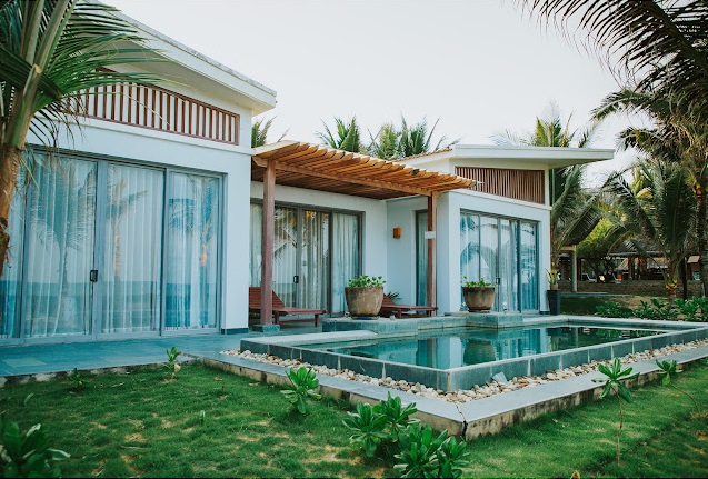 4 Resorts With Private Pool Perfect For Spring Season