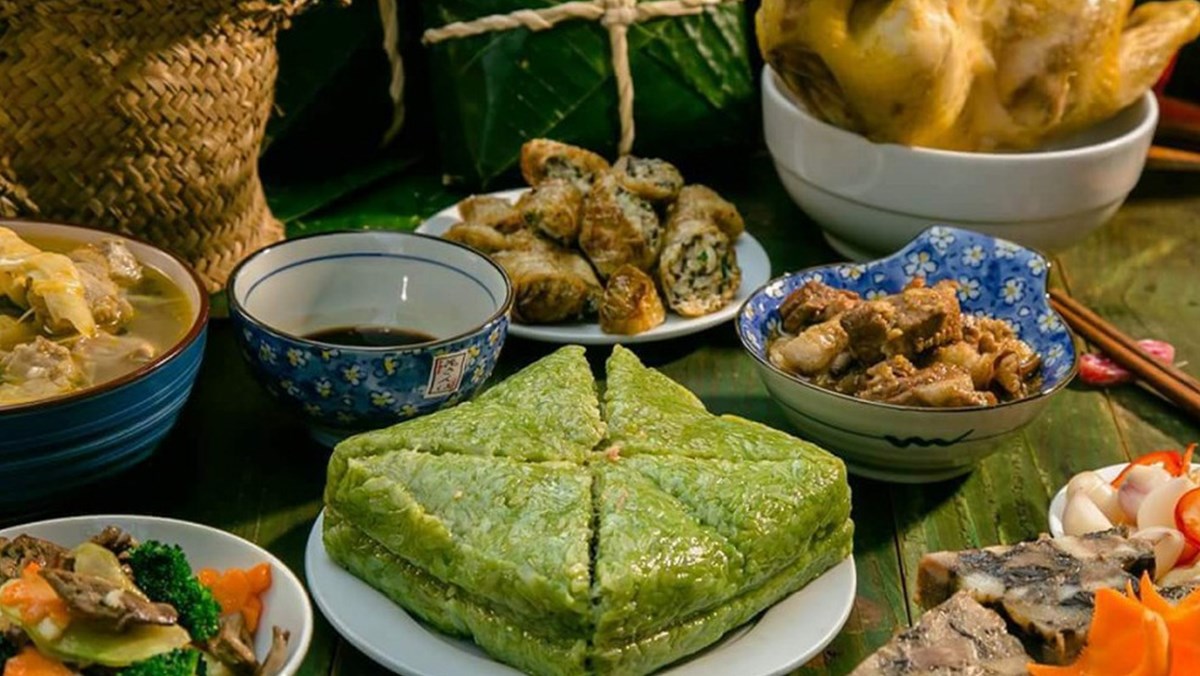 Travellers' Travel Guide On Tet Holiday