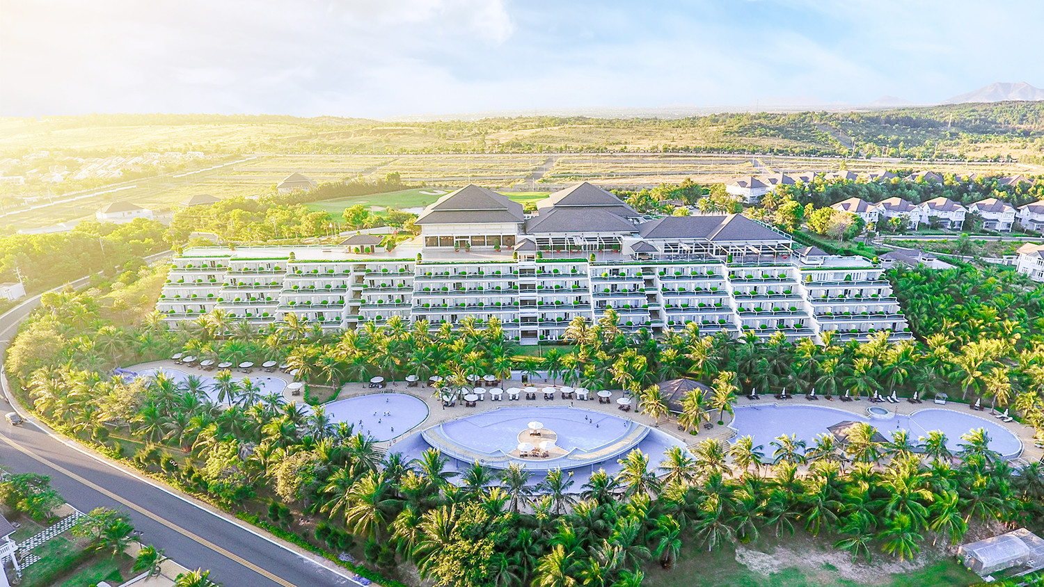 Top 5 Most Favorite Sea Links Villas For Family Vacation - MUINE EXPRESS