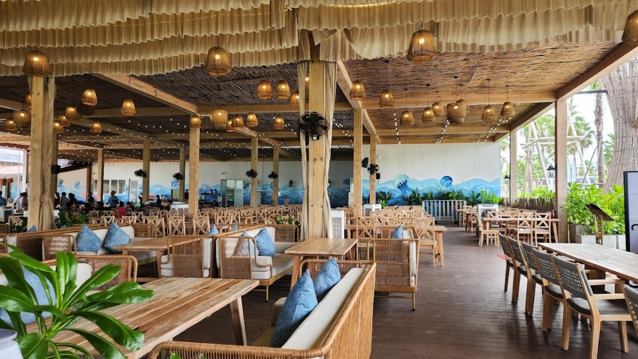 Suggest 12 Delicious Restaurants Near NovaWorld Phan Thiet
